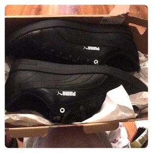 BRAND NEW PUMA SHOES (Women’s)